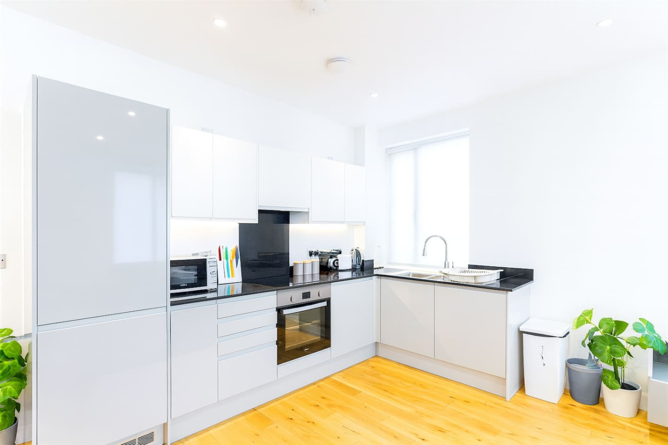 Camden Escape | Birmingham | 2 Beds | Sleeps 4 serviced apartment - UK - VivreStays