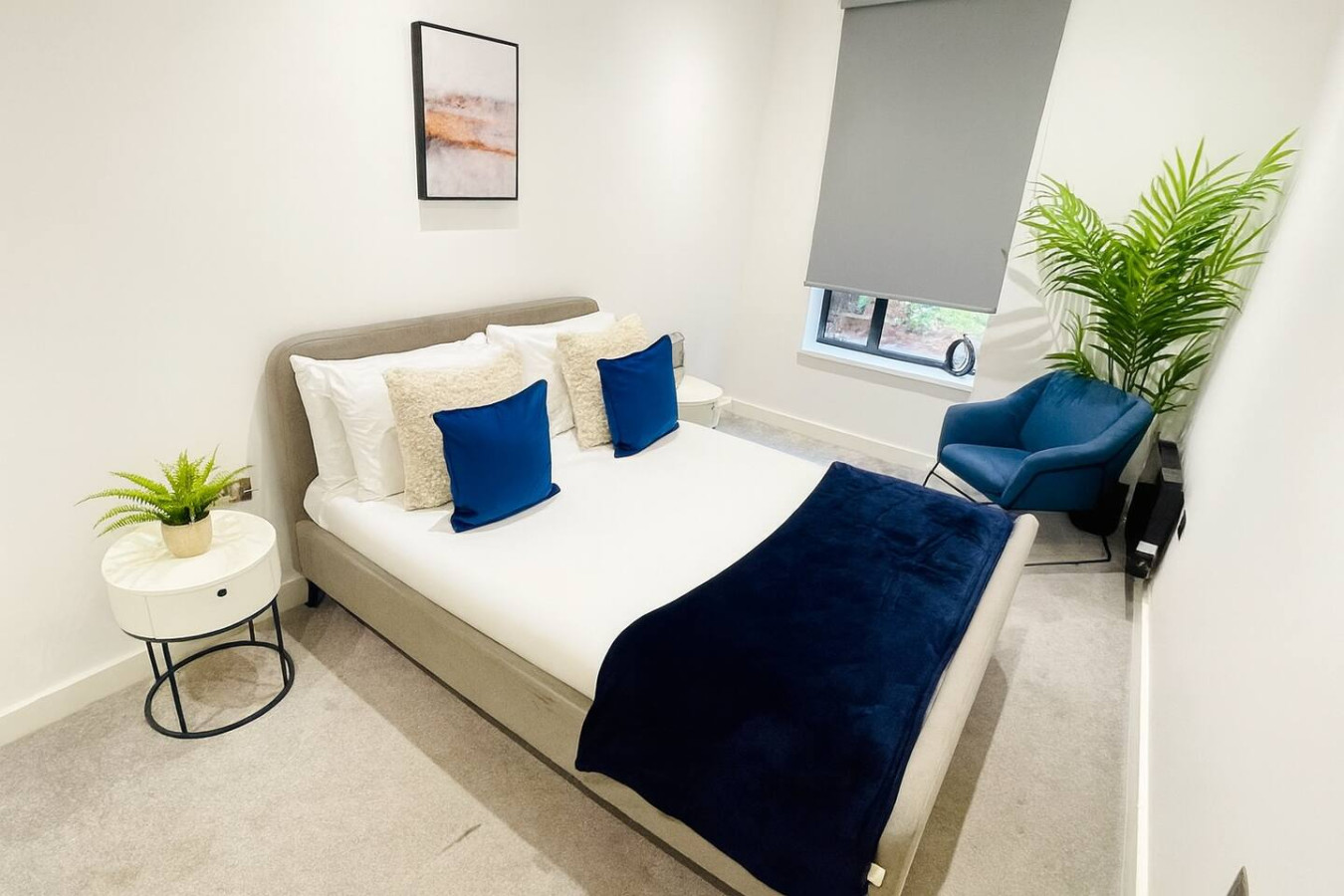 Camden Escape | Birmingham | 2 Beds | Sleeps 4 in Camden Grove - Property image 4 - VivreStays