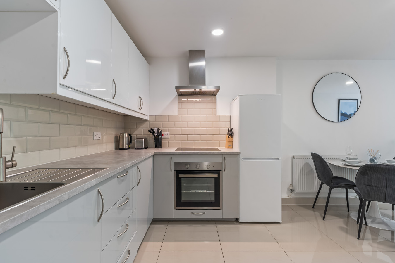 3 Bed | 3 Bath | Sleeps 6 | Arena | Leeds Central in Back Hyde Terrace - Property image 7 - VivreStays