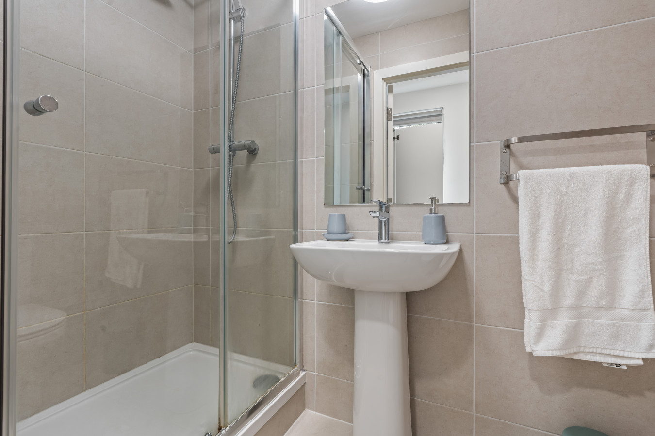 3 Bed | 3 Bath | Sleeps 6 | Arena | Leeds Central in Back Hyde Terrace - Property image 21 - VivreStays