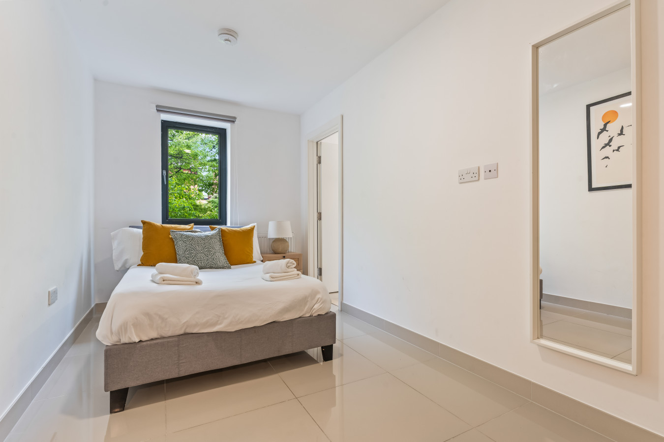 3 Bed | 3 Bath | Sleeps 6 | Arena | Leeds Central in Back Hyde Terrace - Property image 3 - VivreStays