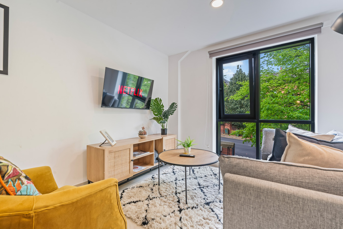 3 Bed | 3 Bath | Sleeps 6 | Arena | Leeds Central in Back Hyde Terrace - Property image 4 - VivreStays