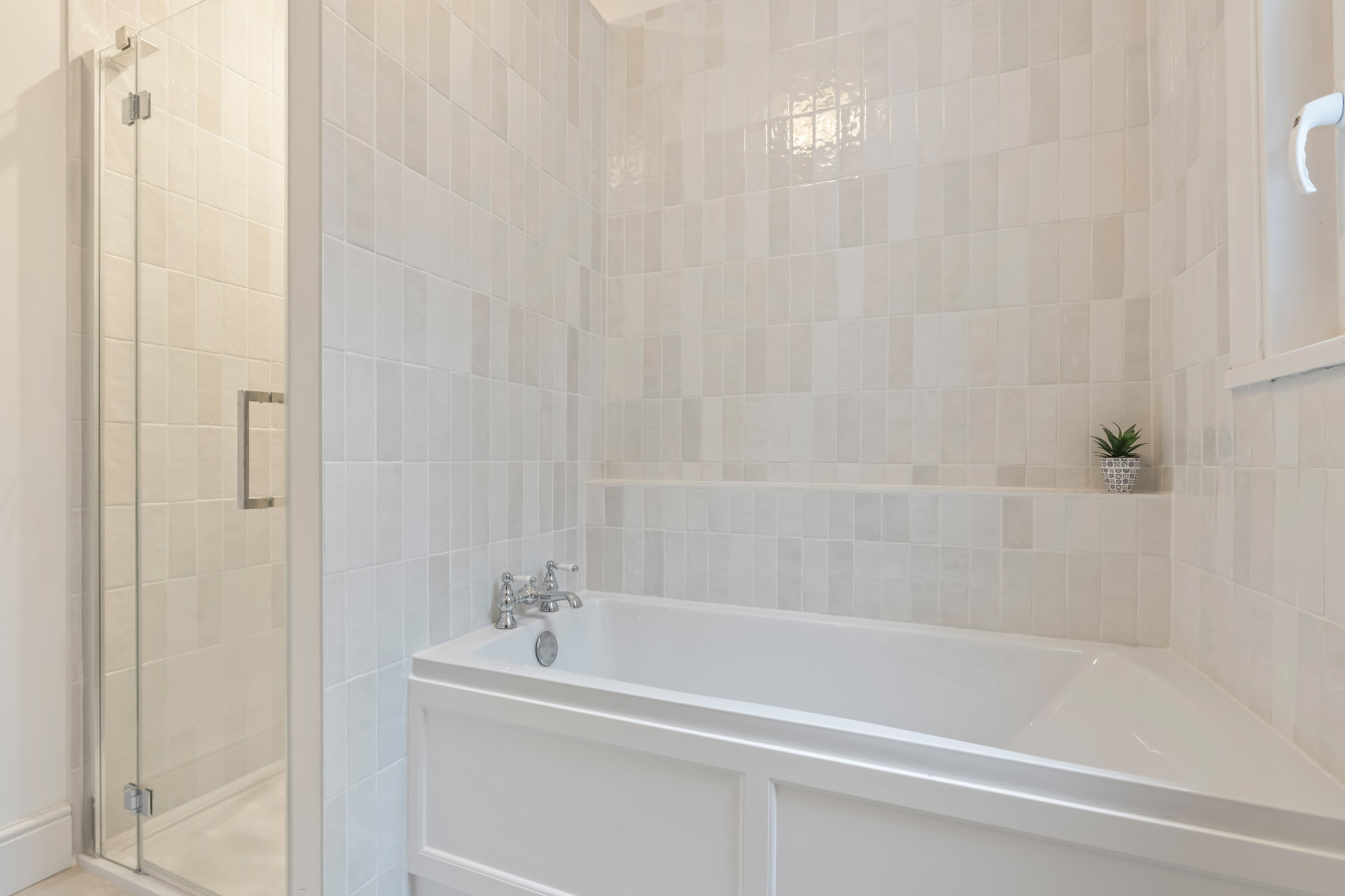 Streatham Common Escape | Sleeps 8 | Free Parking in 2 Credenhill Street - Property image 9 - VivreStays