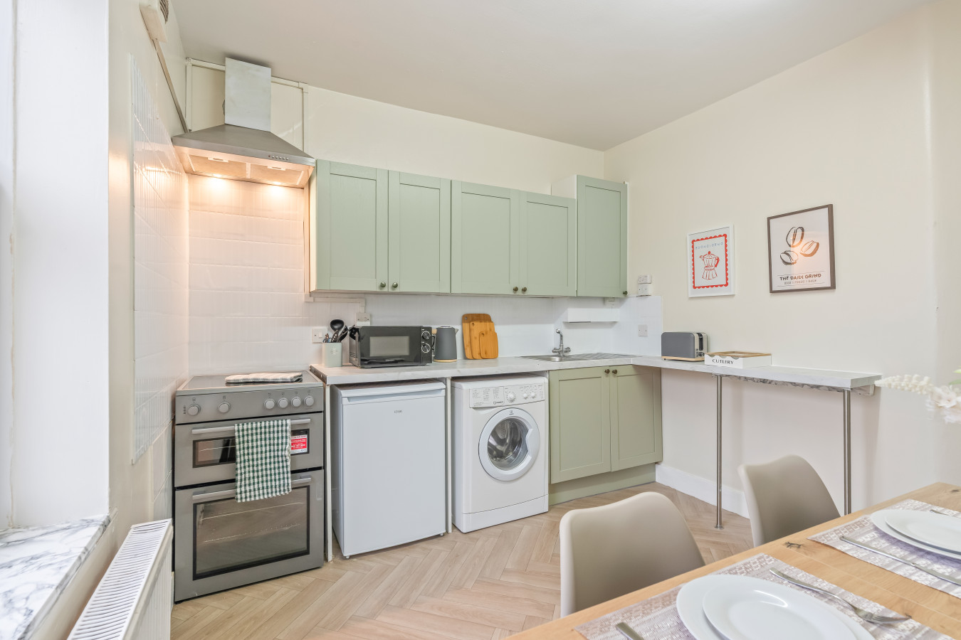 Streatham Common Escape | Sleeps 8 | Free Parking in 2 Credenhill Street - Property image 12 - VivreStays