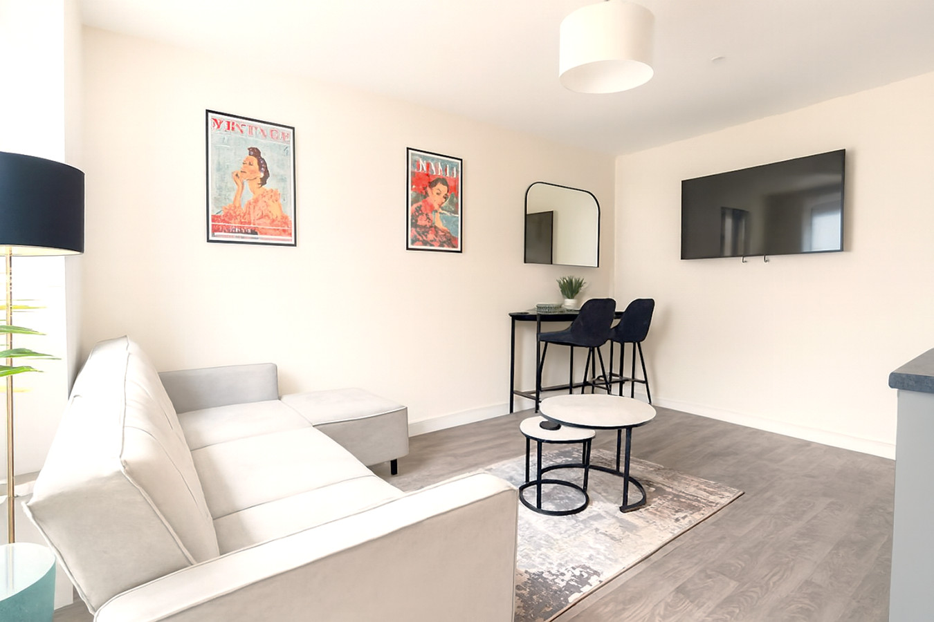 Cardiff 3BR Suite | Contractors | Sleeps up to 8 in CF24 1QA, Emerald Street, Wales, United Kingdom - Property image 3 - VivreStays