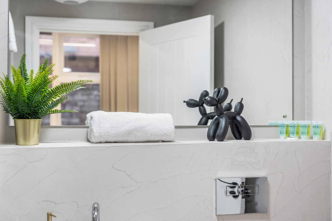 Vittoria Quarter Apartment | 2 Bedrooms | Sleeps 6 in 22 Vittoria Street - Property image 16 - VivreStays