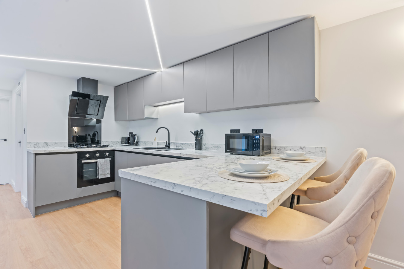 Vittoria Quarter Apartment | 2 Bedrooms | Sleeps 6 in 22 Vittoria Street - Property image 6 - VivreStays