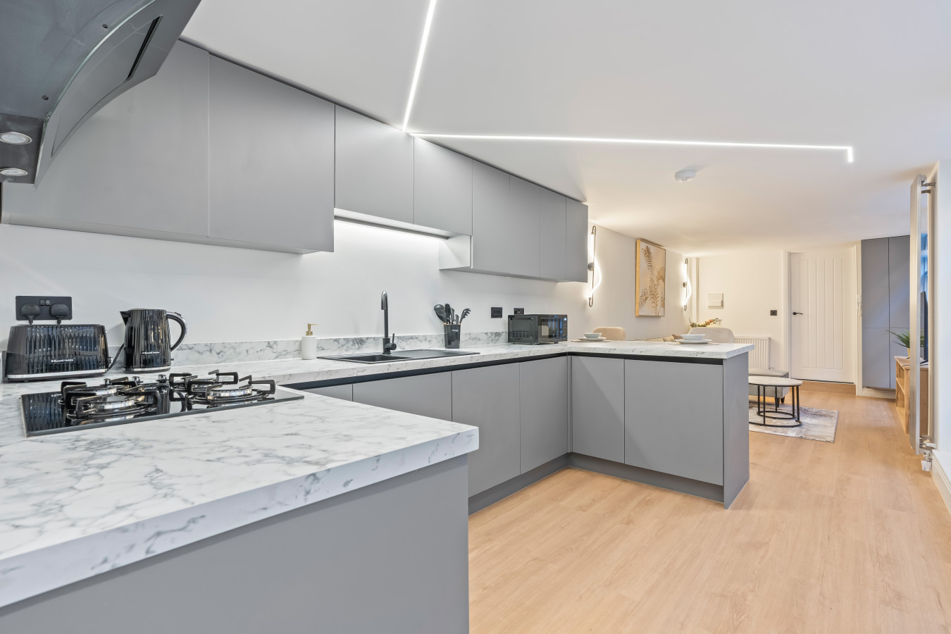 Vittoria Quarter Apartment | 2 Bedrooms | Sleeps 6 in 22 Vittoria Street - Property image 11 - VivreStays