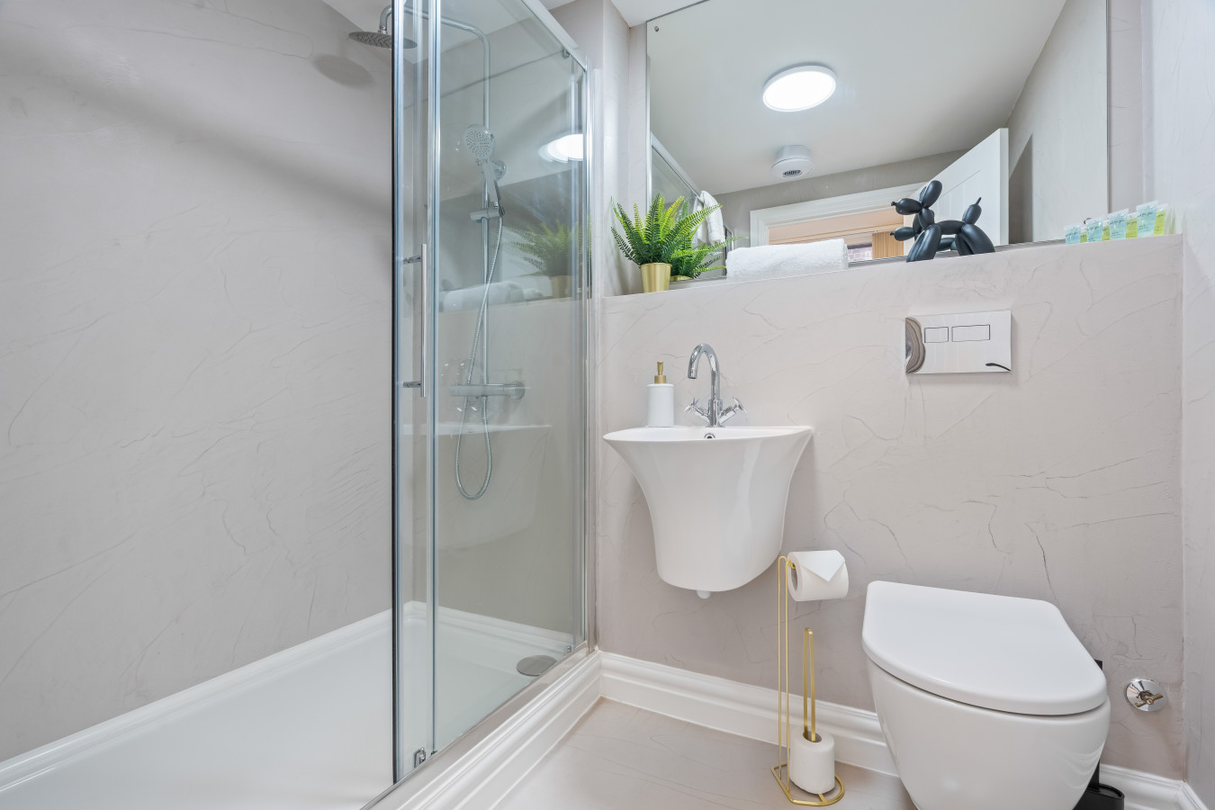 Vittoria Quarter Apartment | 2 Bedrooms | Sleeps 6 in 22 Vittoria Street - Property image 7 - VivreStays