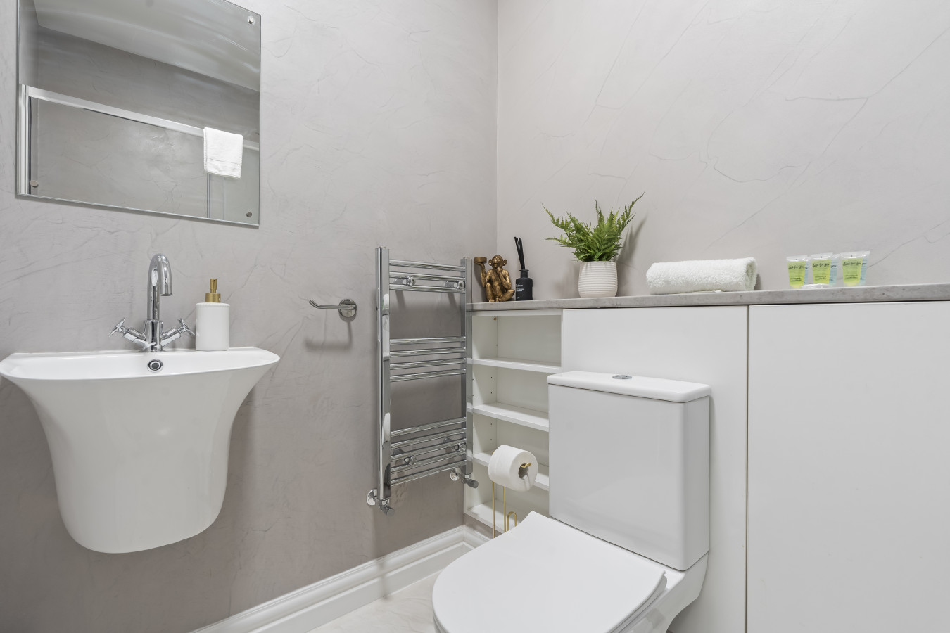 Vittoria St | Jewellery Quarter | Sleeps 10 | 2BR in Vittoria Street - Property image 20 - VivreStays