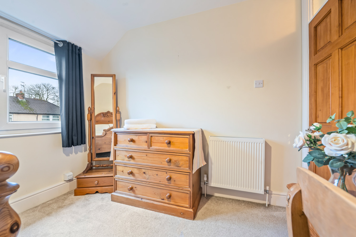 3 Bedroom Home • Sleeps 6 • Free Parking • York in 73 Alcuin Avenue - Property image 18 - VivreStays
