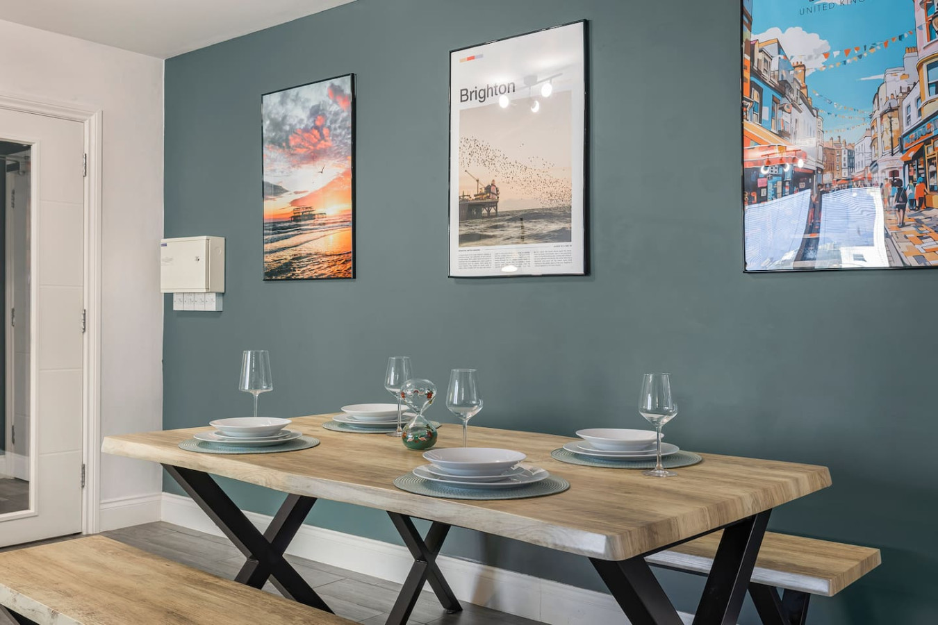 Prince Mews 2BR Apartment l Sleeps 7 l Central in Black Lion Street - Property image 8 - VivreStays