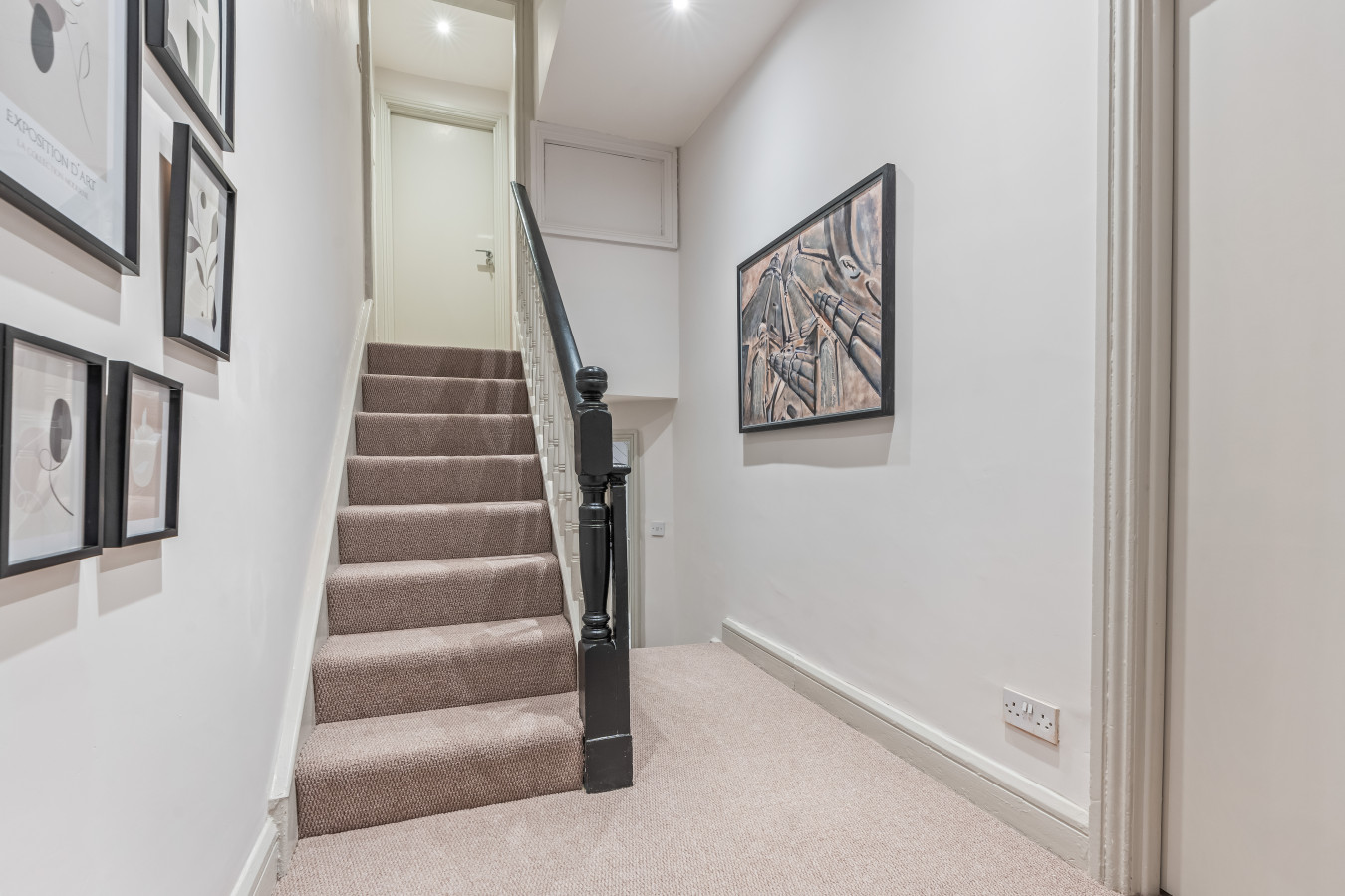 Chester Manor | 5 BR | Sleeps 10 | Free Parking in 31 Ermine Road - Property image 26 - VivreStays