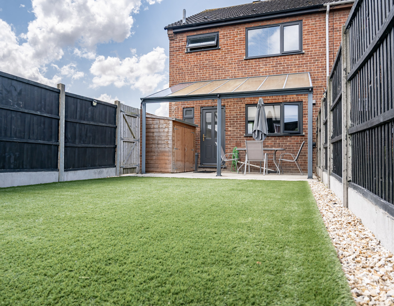 3 Bedroom Home | Free Parking | Sleeps 5 | Castle in 31 Elizabeth Avenue - Property image 11 - VivreStays