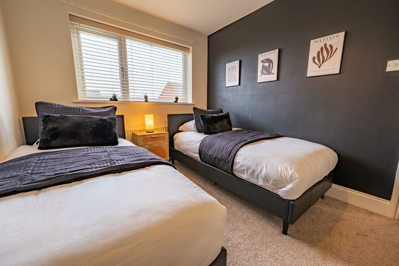 3 Bedroom Home | Free Parking | Sleeps 5 | Castle in 31 Elizabeth Avenue - Property image 20 - VivreStays