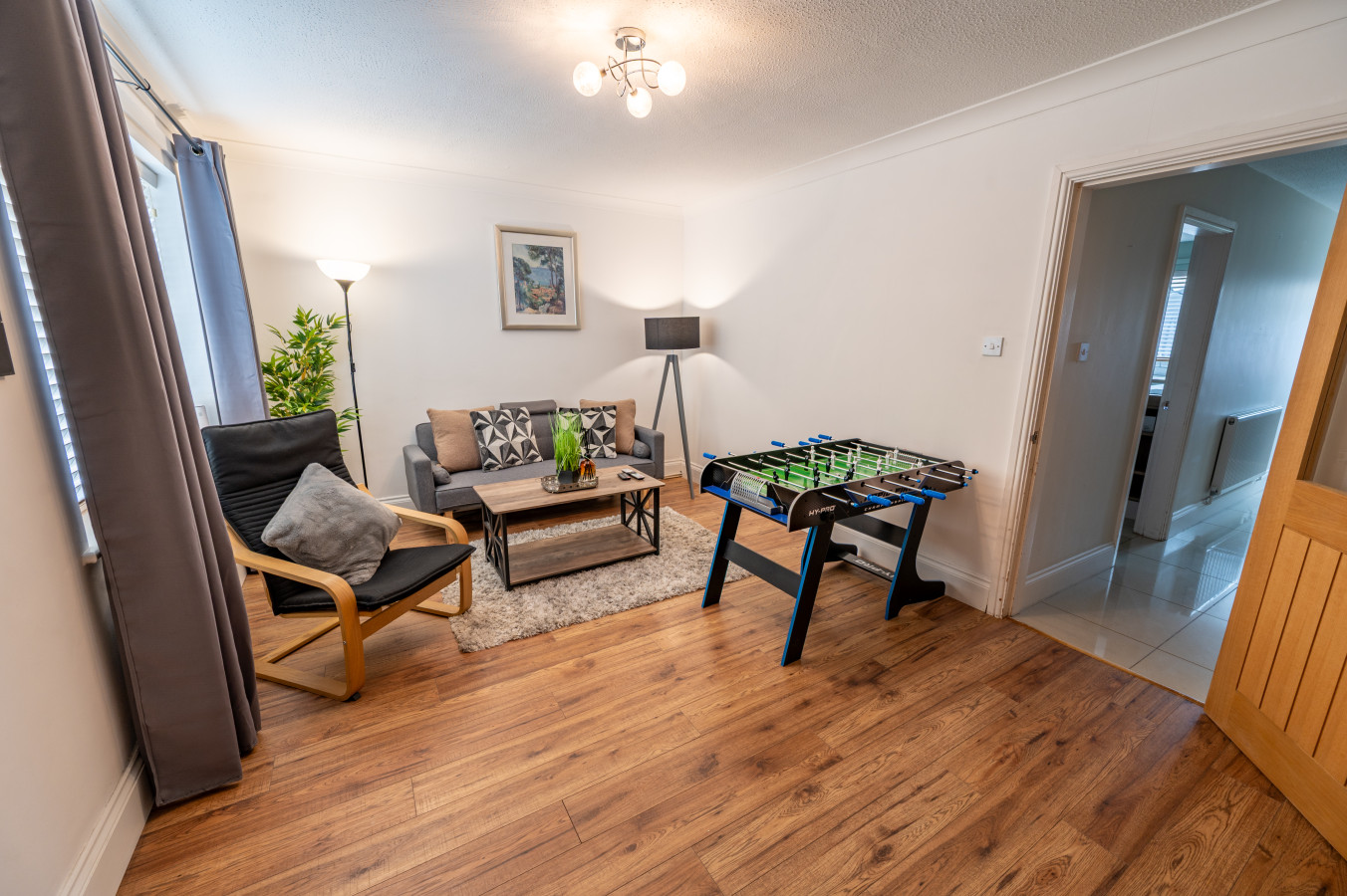 3 Bedroom Home | Free Parking | Sleeps 5 | Castle in 31 Elizabeth Avenue - Property image 23 - VivreStays
