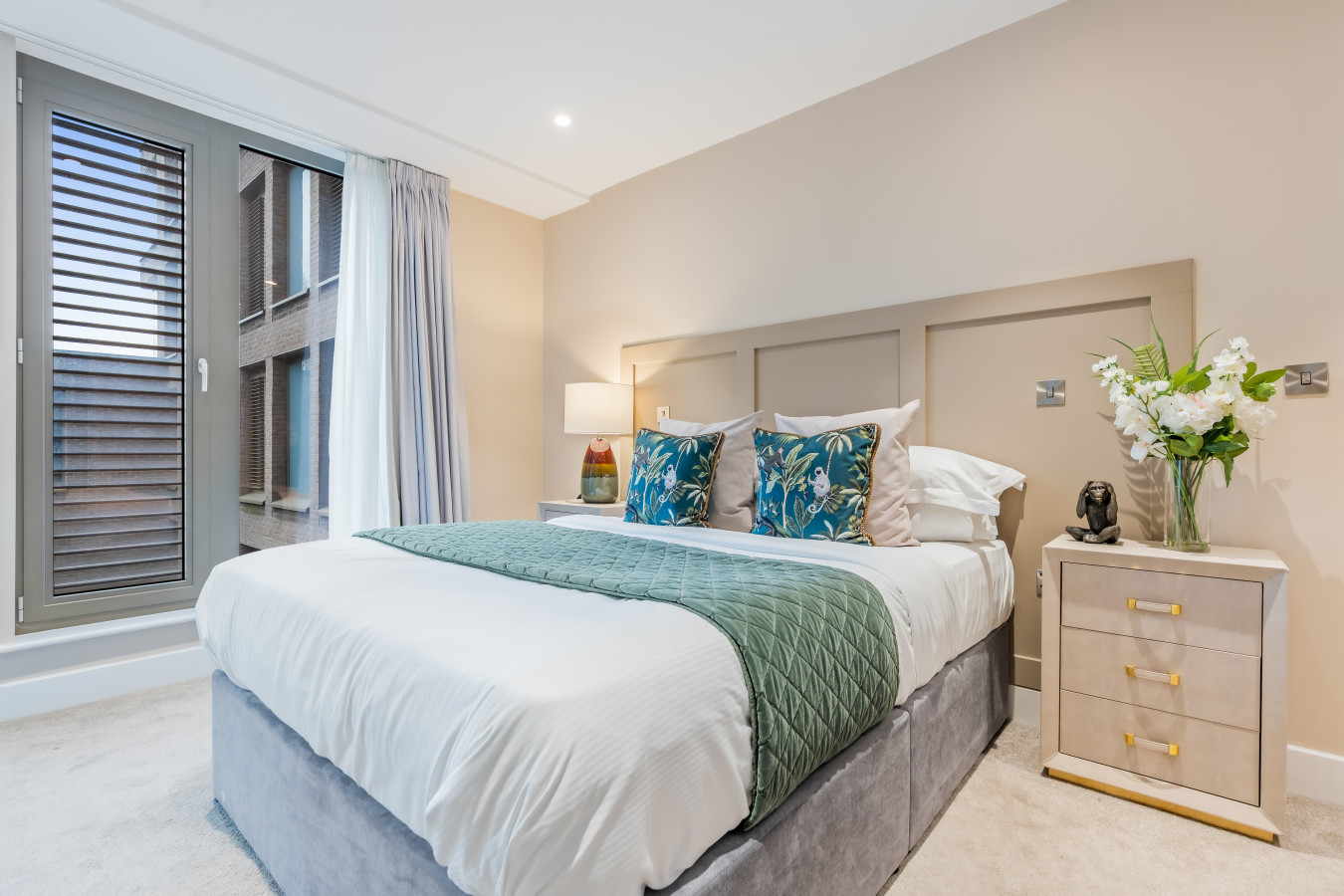 York Residence | Sleeps 4 | 2Bed | 2Bath in 213 Ryedale House - Property image 22 - VivreStays