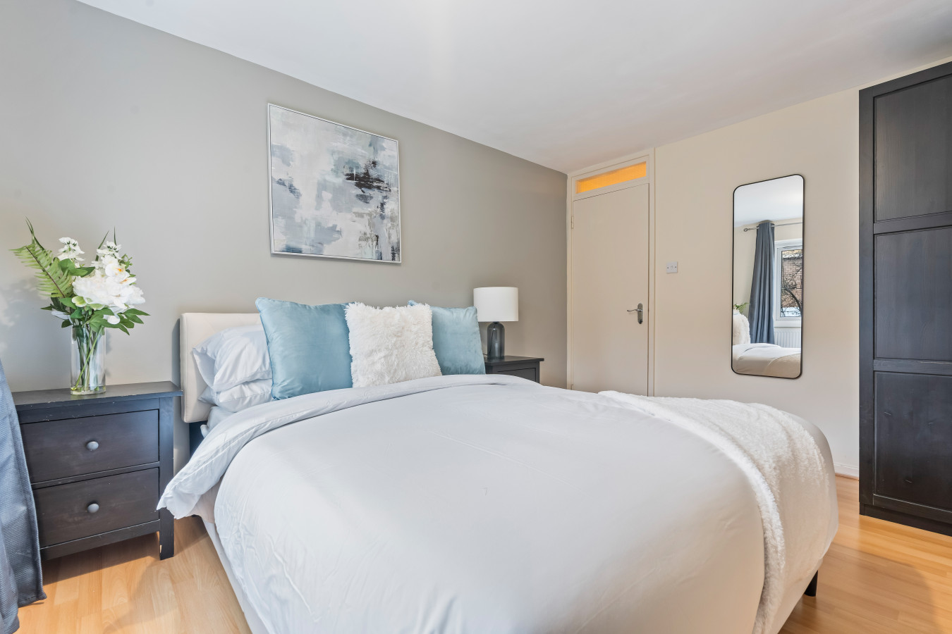 Southbank Suite | 2 Bed | Sleeps 5 | London Bridge in Rockingham Street - Property image 2 - VivreStays