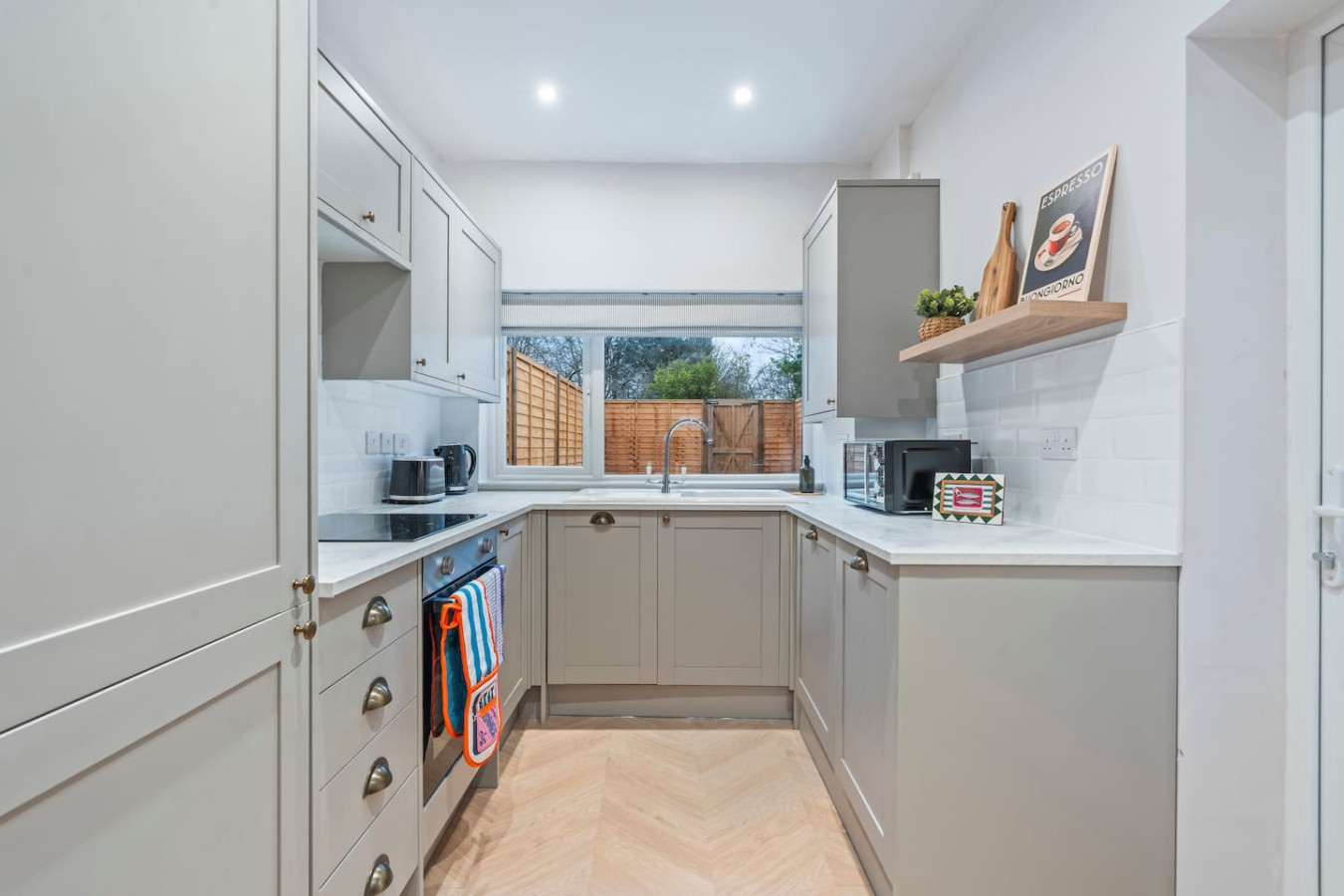 Hoole 2 BR Home | Free Parking | Sleeps 7 | 5 Beds in 86 Westminster Road - Property image 12 - VivreStays