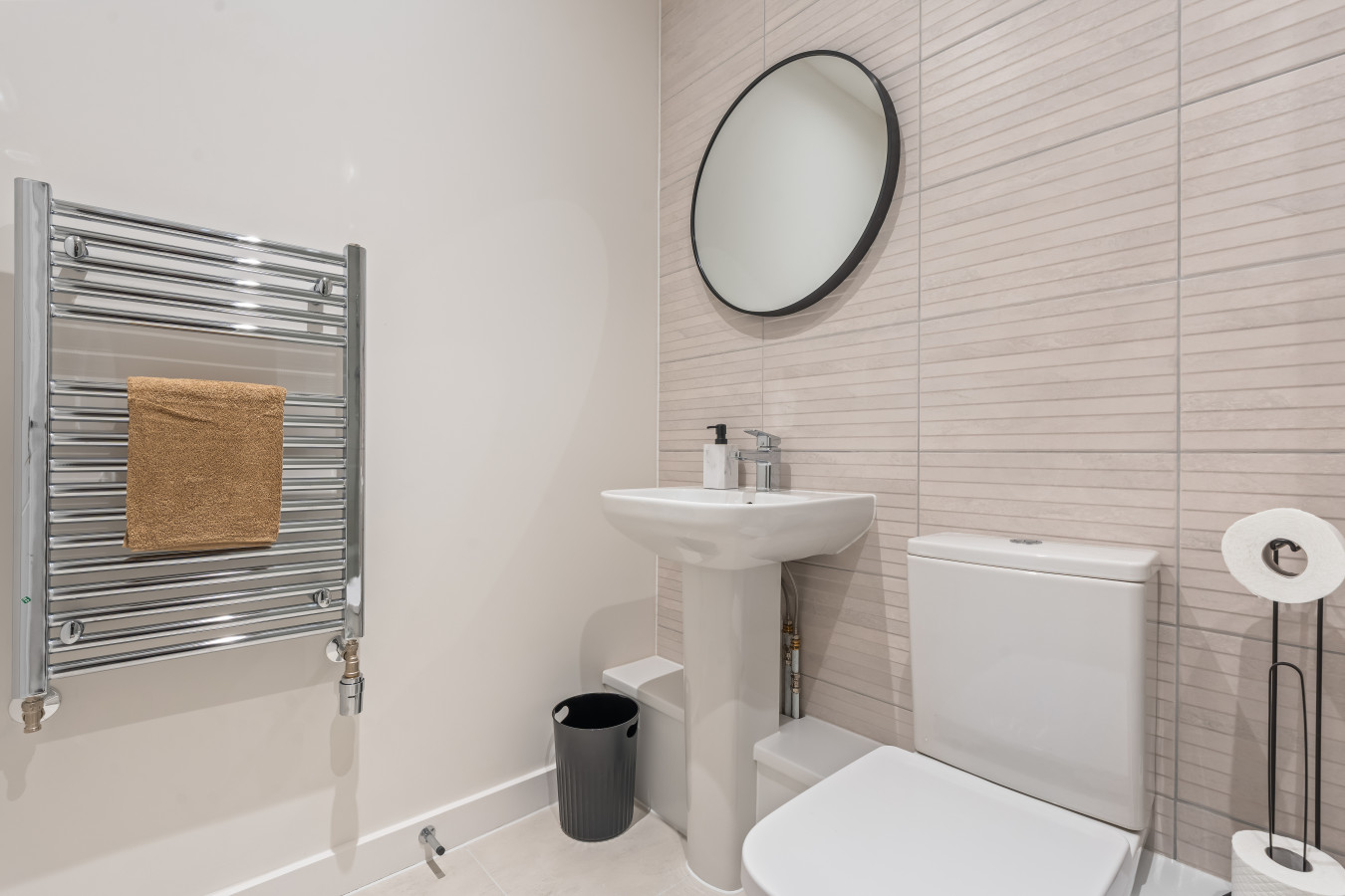 Riverside Retreat | Free Parking | 2BR | Station in Elmsleigh Road - Property image 28 - VivreStays