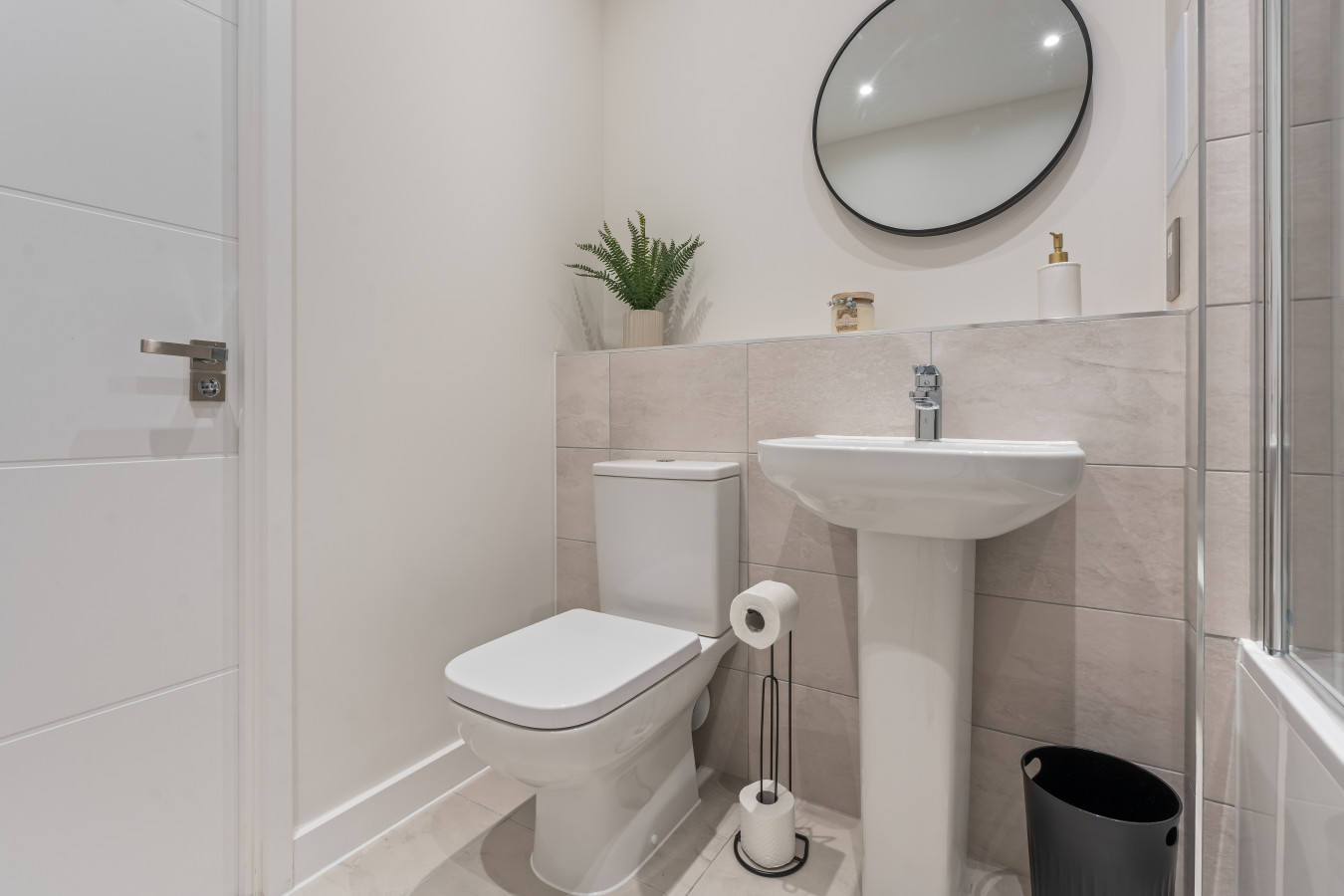 Riverside Retreat | Free Parking | 2BR | Station in Elmsleigh Road - Property image 30 - VivreStays
