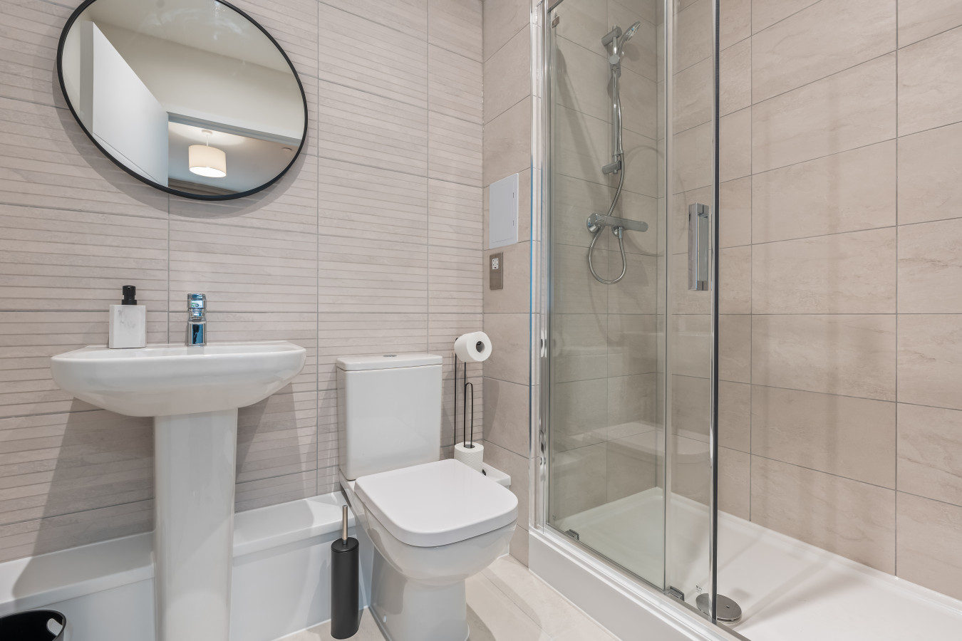 Riverside Retreat | Free Parking | 2BR | Station in Elmsleigh Road - Property image 22 - VivreStays
