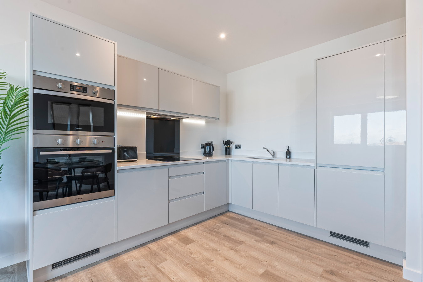 Riverside Retreat | Free Parking | 2BR | Station in Elmsleigh Road - Property image 7 - VivreStays