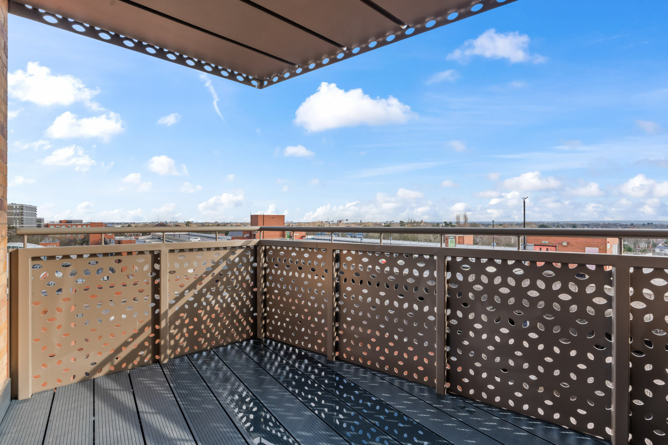 Thameside Suite | Free Parking | 2 BR | Heathrow in Elmsleigh Road - Property image 16 - VivreStays