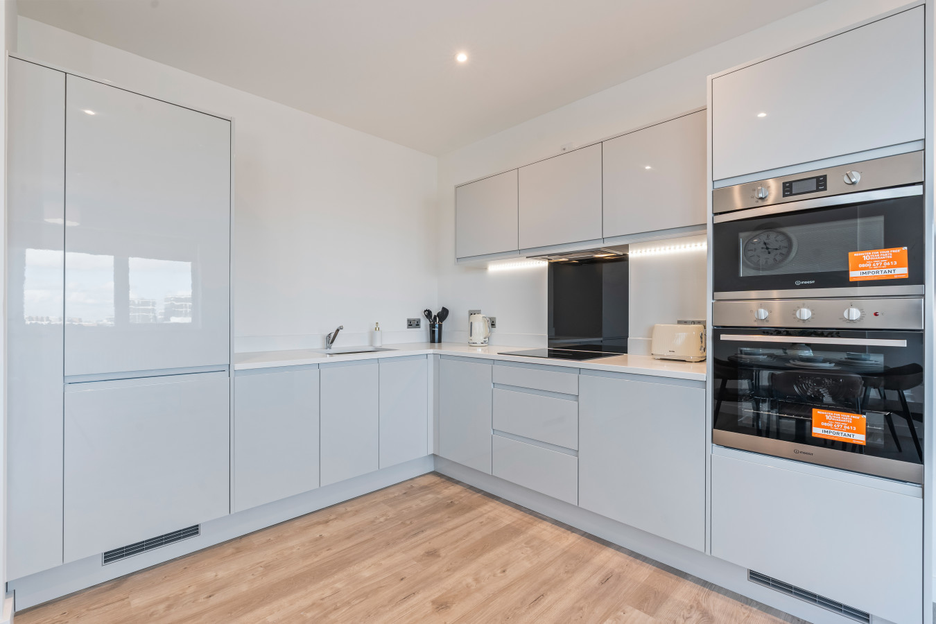 Thameside Suite | Free Parking | 2 BR | Heathrow in Elmsleigh Road - Property image 6 - VivreStays