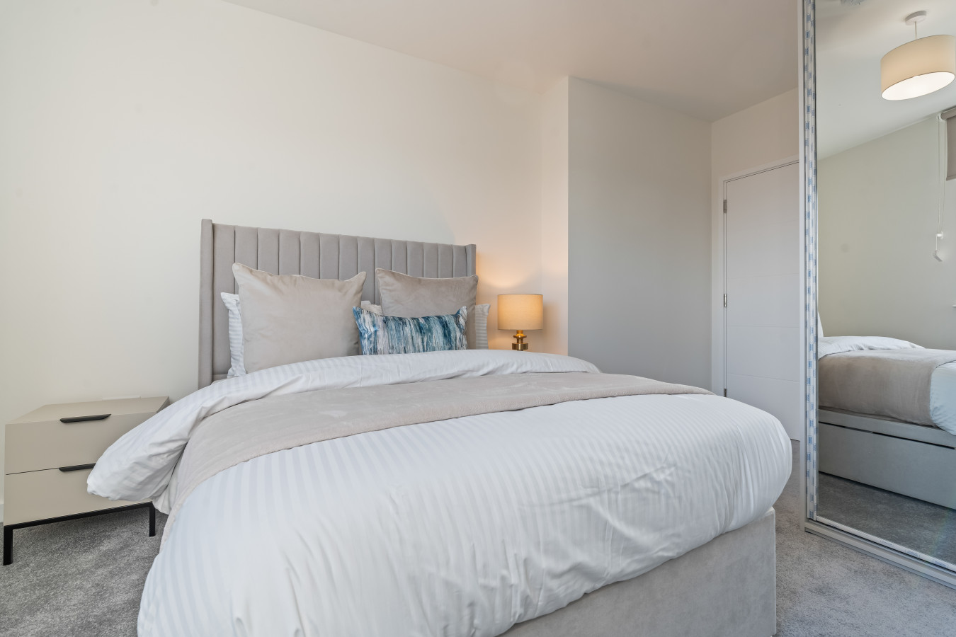 Thameside Suite | Free Parking | 2 BR | Heathrow in Elmsleigh Road - Property image 3 - VivreStays