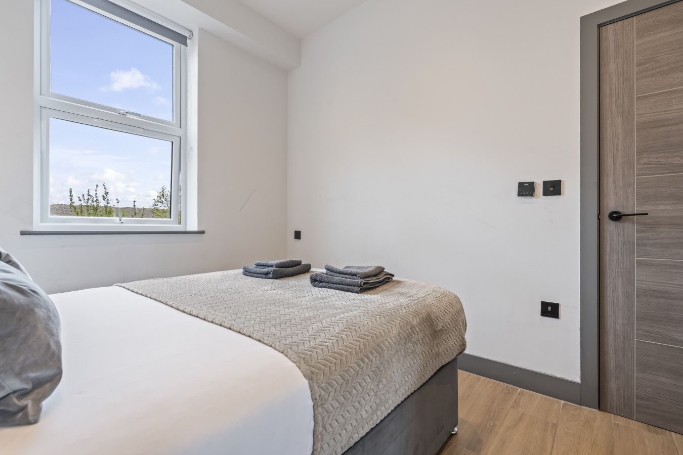 Woodside Park Suite | 2Bed | 2Bath | Sleeps 5 in Ballards Lane - Property image 12 - VivreStays