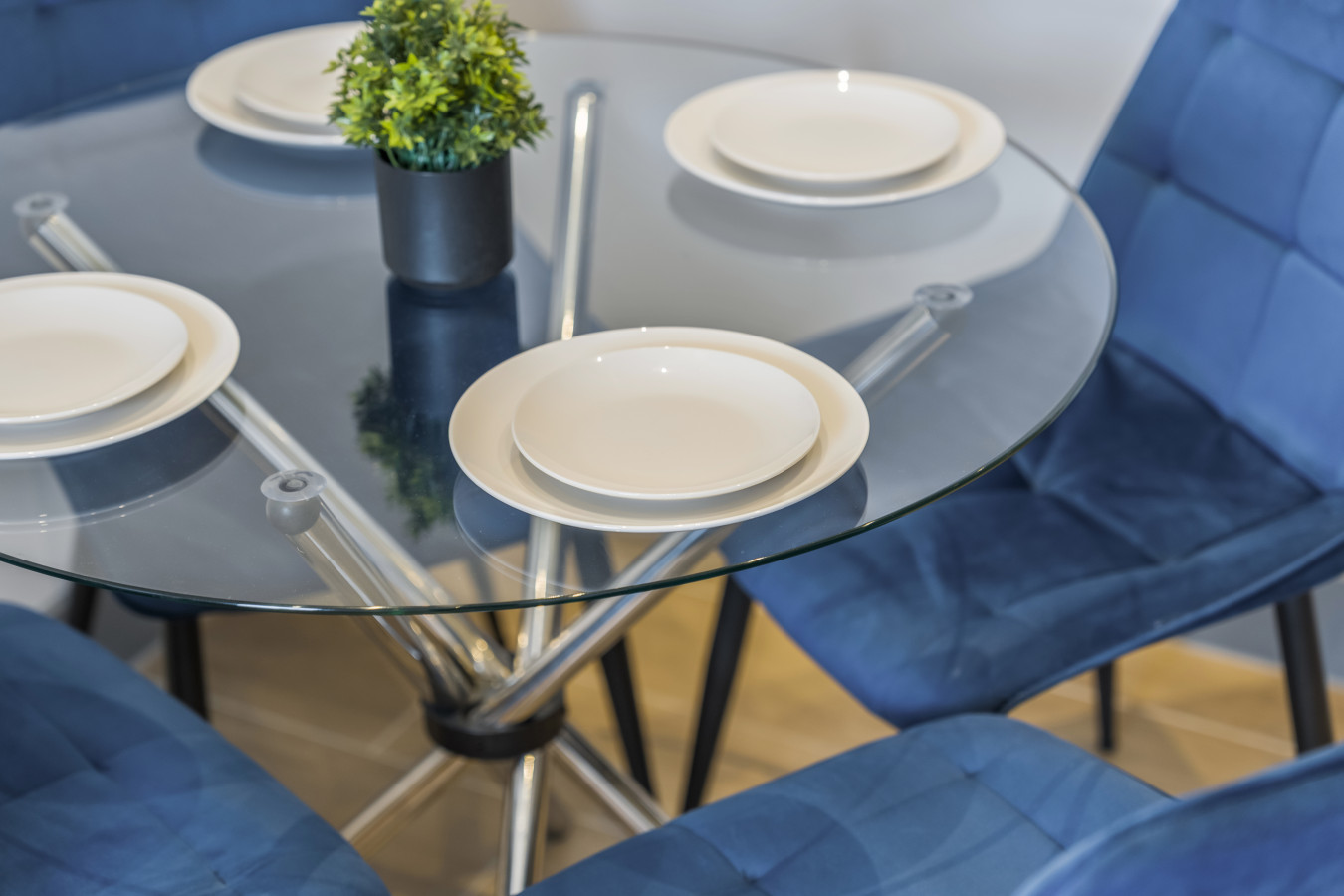 Woodside Park Suite | 2Bed | 2Bath | Sleeps 5 in Ballards Lane - Property image 18 - VivreStays