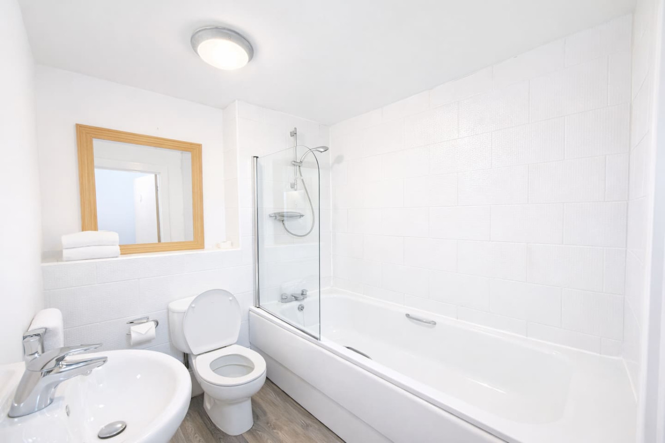 Irwell Suite | 3BR | 3 Beds | Sleeps 6| Riverview in Woden Street - Property image 5 - VivreStays