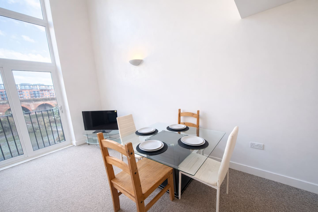 Irwell Suite | 3BR | 3 Beds | Sleeps 6| Riverview in Woden Street - Property image 2 - VivreStays