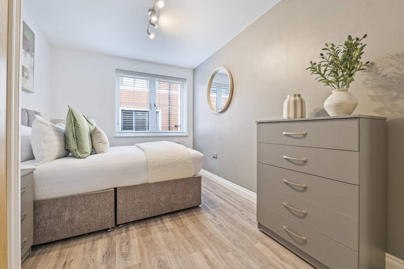 Central Mint Suite | Free Parking | Sleeps 4 | Arena in Mint Drive - Property image 7 - VivreStays