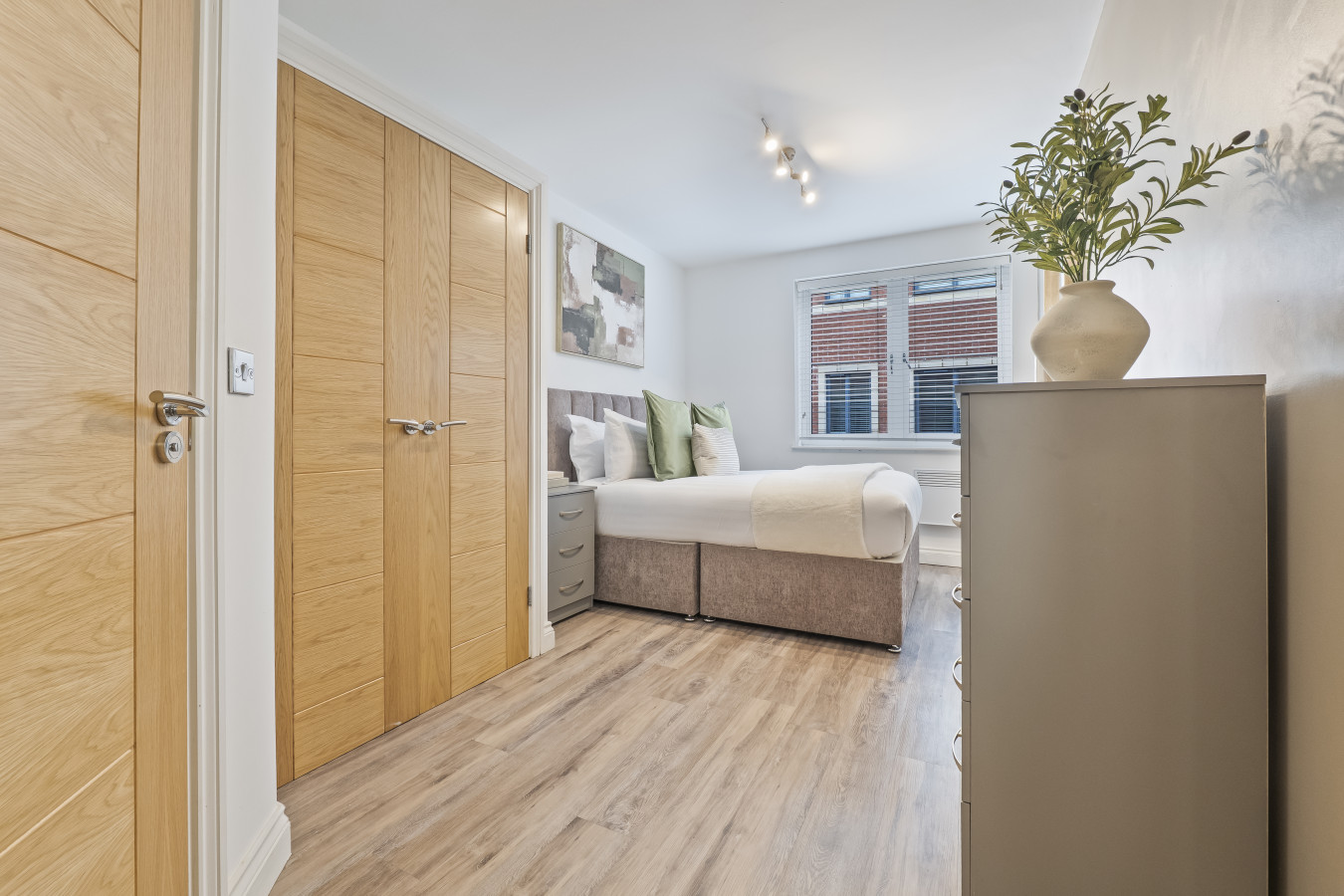 Central Mint Suite | Free Parking | Sleeps 4 | Arena in Mint Drive - Property image 18 - VivreStays