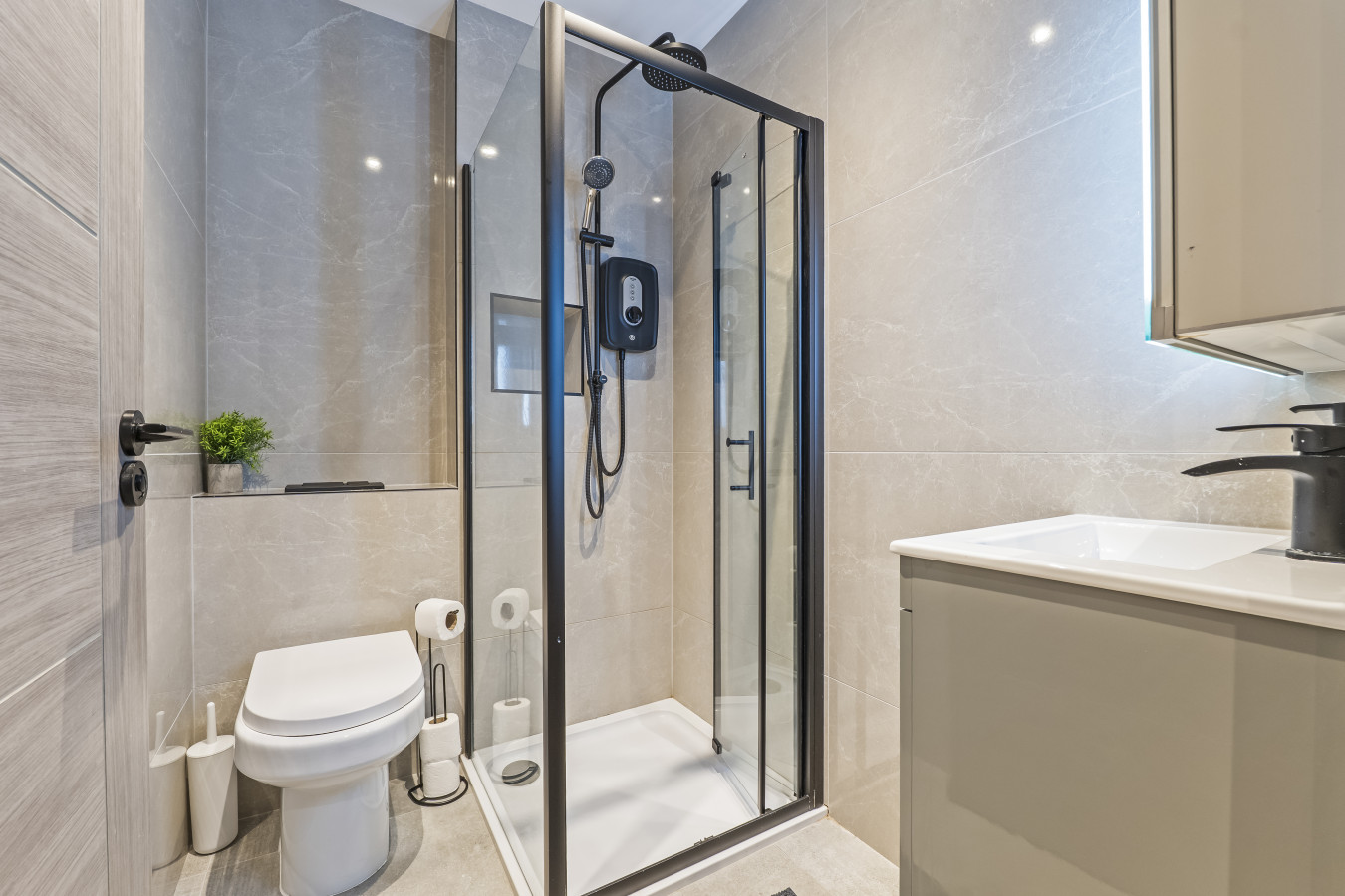 Avenir Suite | Sleeps 4 | 2Bed | 2Bath | N Finchley in Ballards Lane - Property image 22 - VivreStays