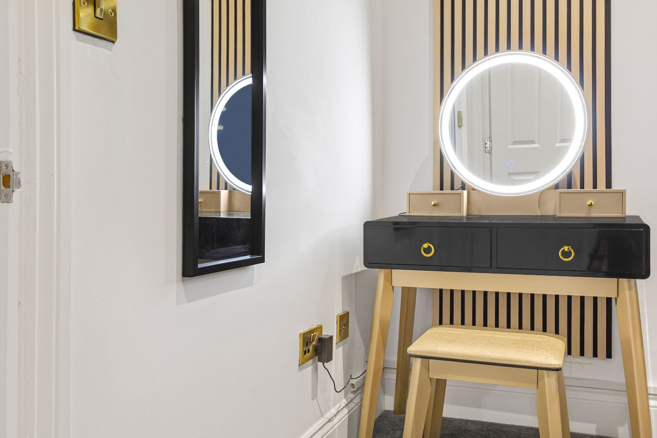Lanes Golden | 2BR | 4 Beds | Sleeps 8 in 7 Clarence Yard - Property image 14 - VivreStays