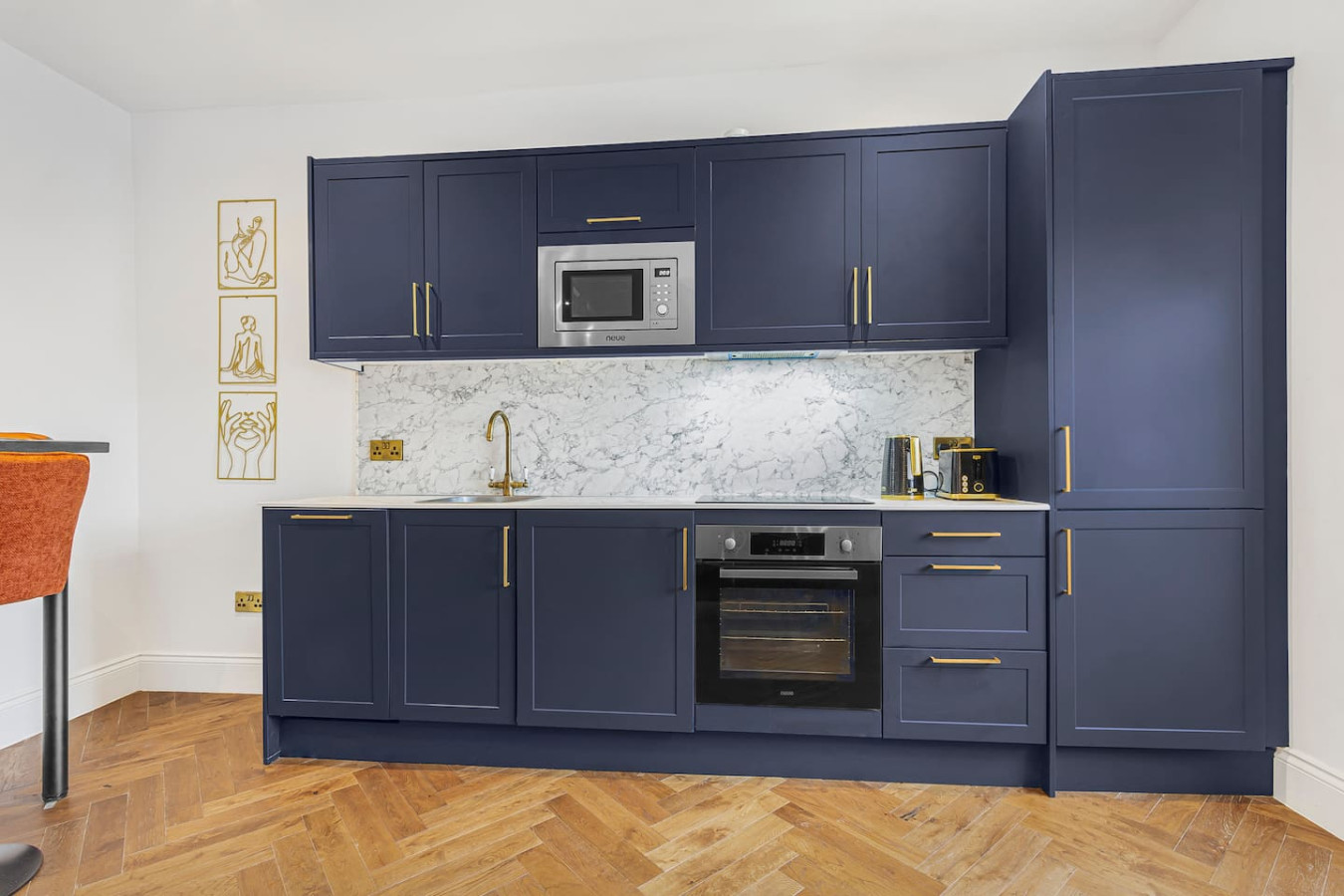 Lanes Golden | 2BR | 4 Beds | Sleeps 8 in 7 Clarence Yard - Property image 3 - VivreStays