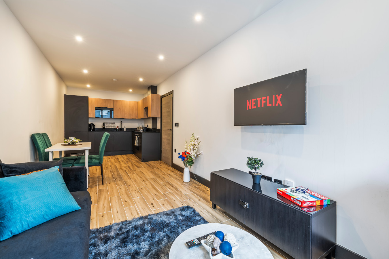 Sia Suite | Sleeps 2 | N. Finchley | Tube in 751A High Road - Property image 7 - VivreStays