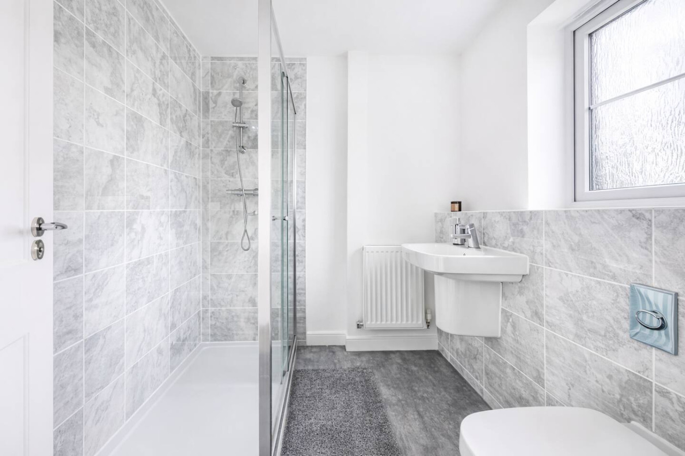 Modern 4BR Home | Free Parking | Sleeps 6 | Garden in Silk mill street - Property image 14 - VivreStays
