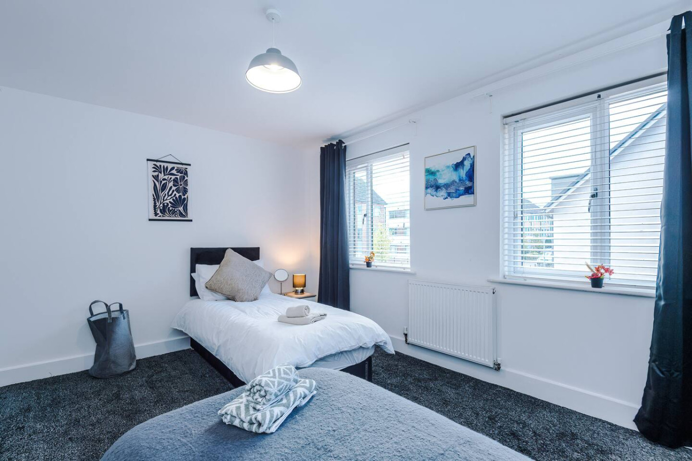 Salford 4 Bed House | Sleeps 7 | Free Parking in 10 Christie Lane - Property image 9 - VivreStays