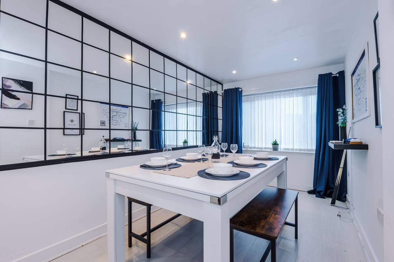 Salford 4 Bed House | Sleeps 7 | Free Parking in 10 Christie Lane - Property image 3 - VivreStays
