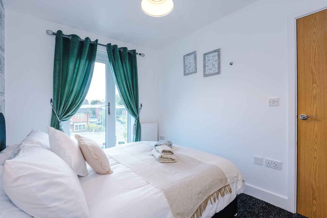 Salford 4 Bed House | Sleeps 7 | Free Parking in 10 Christie Lane - Property image 6 - VivreStays