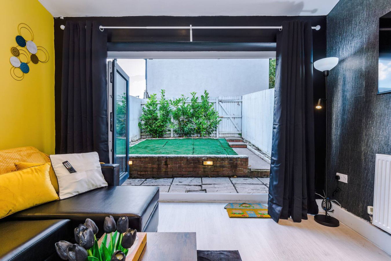 Salford 4 Bed House | Sleeps 7 | Free Parking in 10 Christie Lane - Property image 10 - VivreStays
