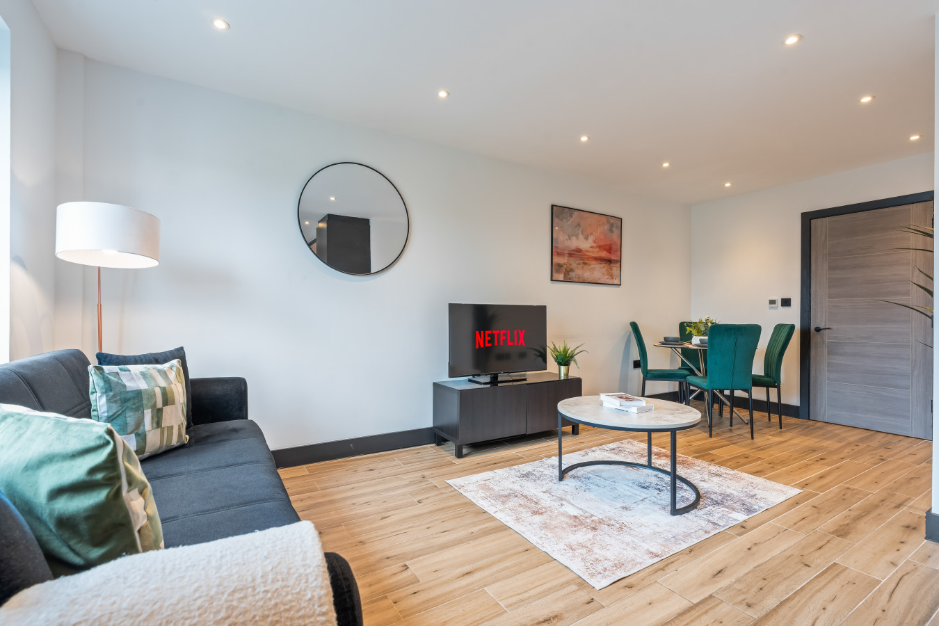 2 Bedroom Flat | Sleeps 5 | N. Finchley | Tube serviced apartment - UK - VivreStays