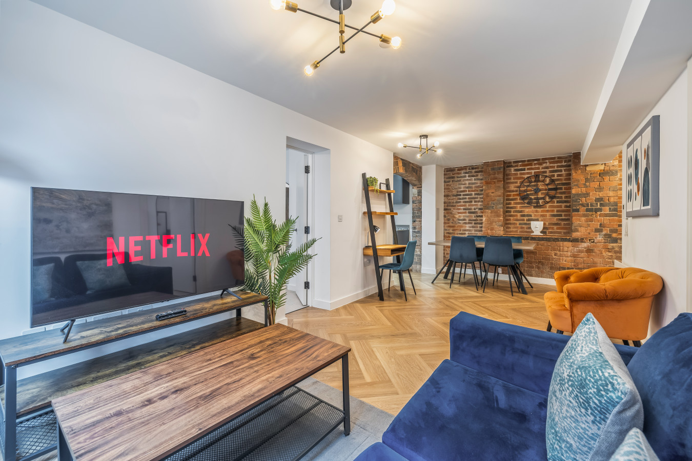 Brindley Suite | 2 Beds | Utilita | City Centre in Scotland Street - Property image 16 - VivreStays