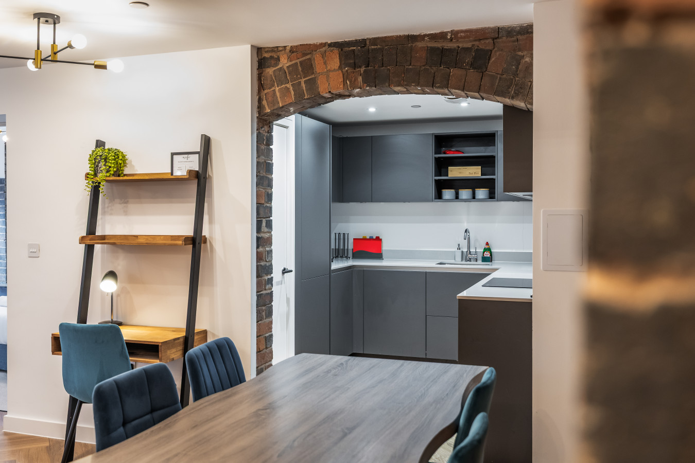 Brindley Suite | 2 Beds | Utilita | City Centre in Scotland Street - Property image 20 - VivreStays