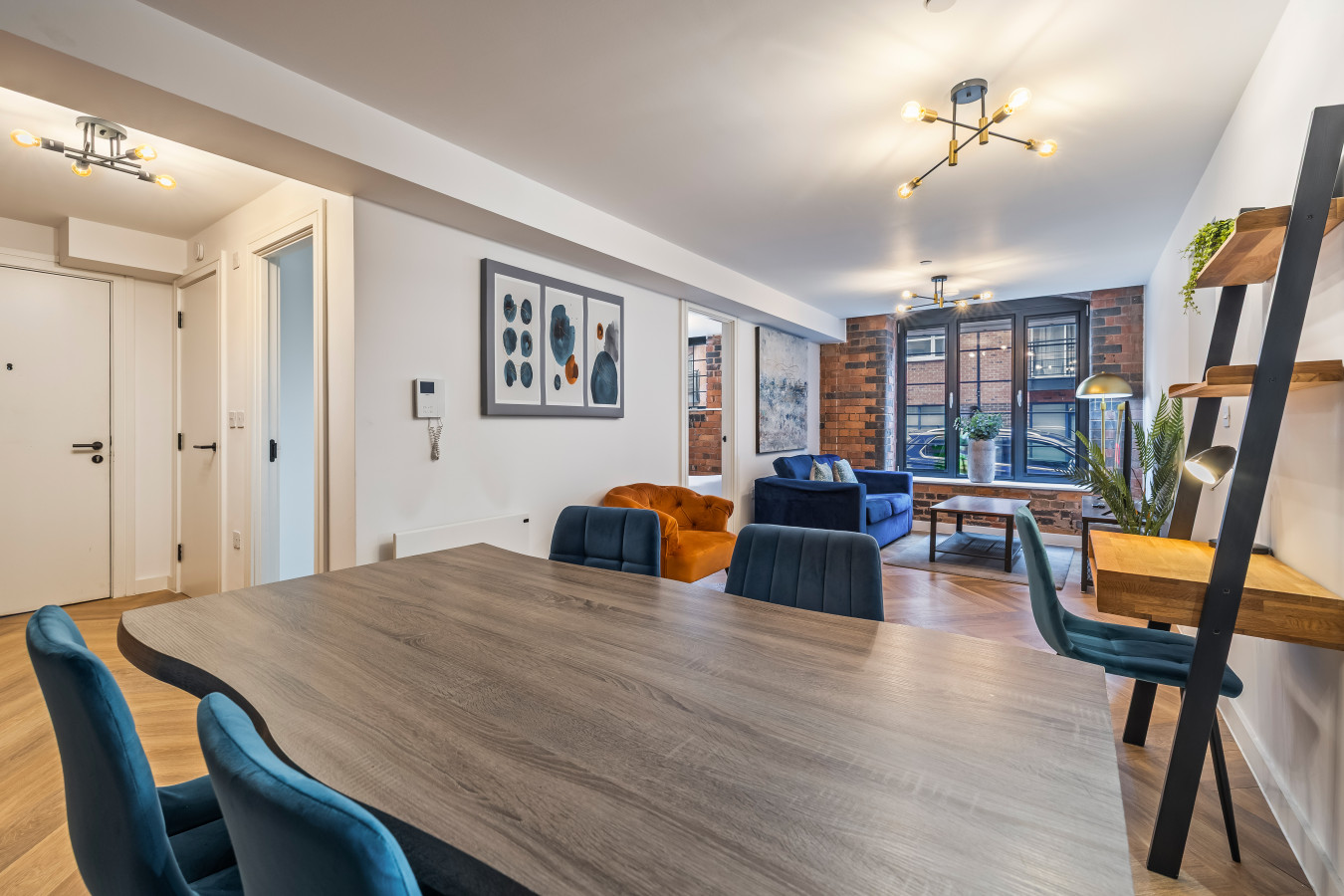 Brindley Suite | 2 Beds | Utilita | City Centre in Scotland Street - Property image 10 - VivreStays
