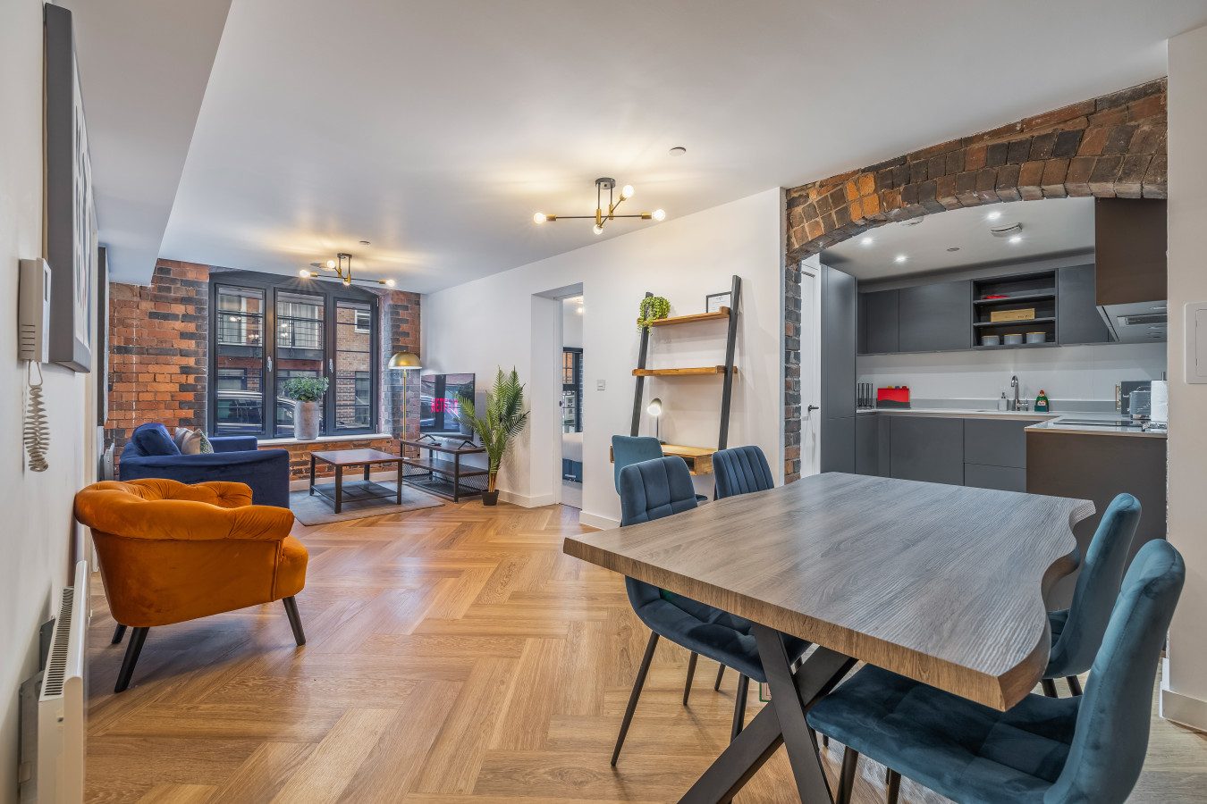 Brindley Suite | 2 Beds | Utilita | City Centre in Scotland Street - Property image 4 - VivreStays